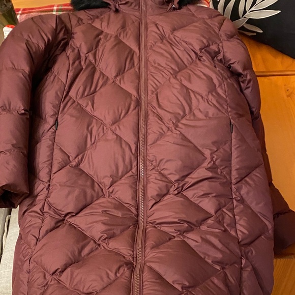 Columbia Maroon Hooded Puffer Jacket - Picture 12 of 13